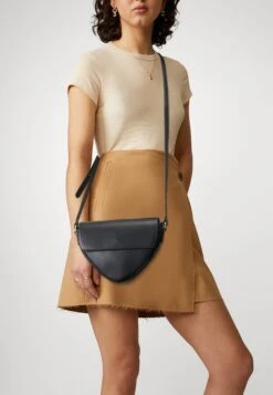 Even&Odd Bandolera - Black