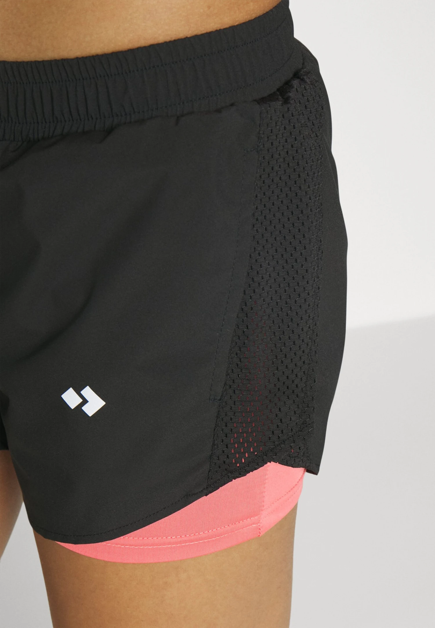Pantalón Corto De Deporte - Black/Pink - Imagen 6