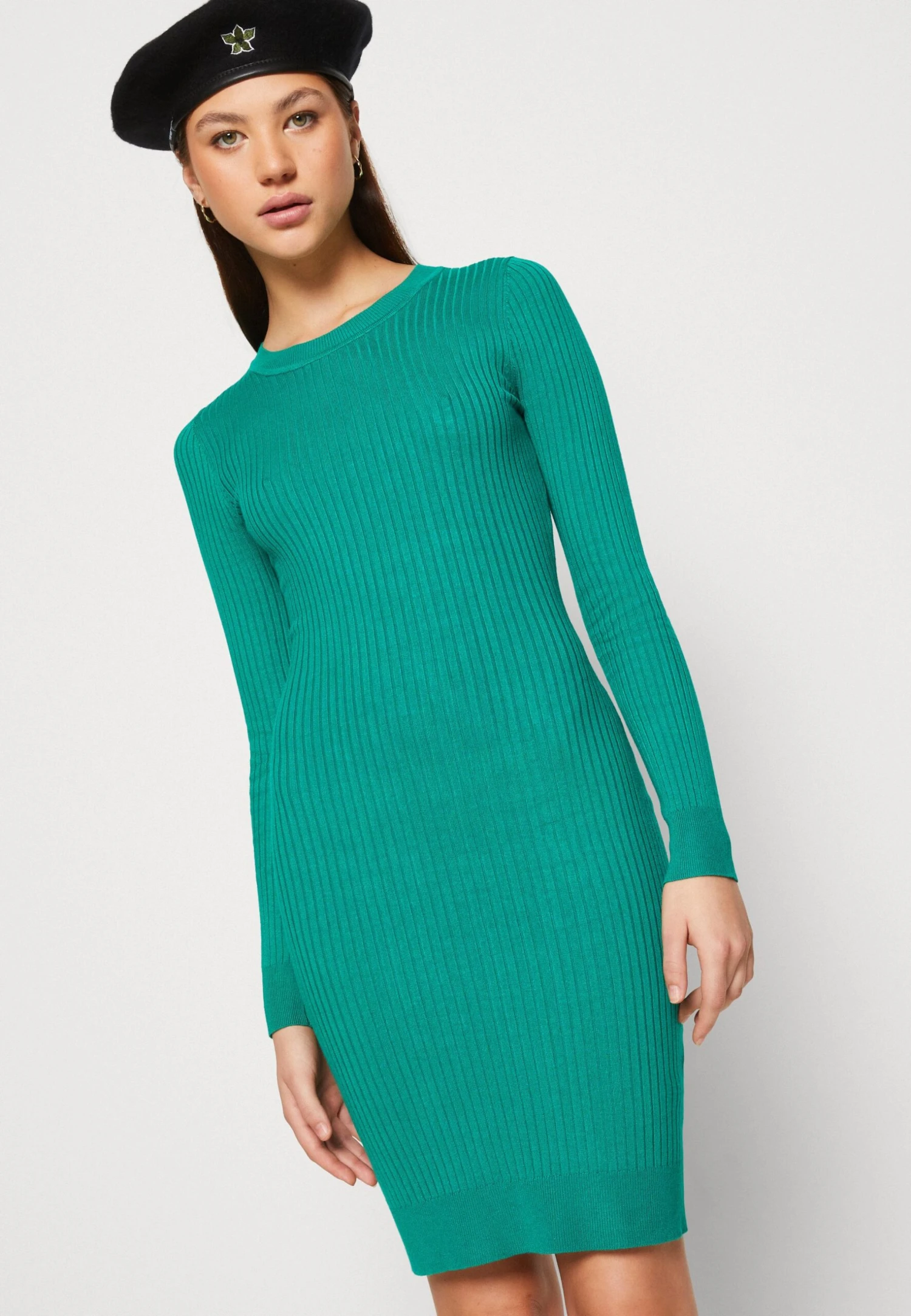 Even&Odd Crew Ausschnitt Ripp Basic Bodycon Mini Strickkleid - Vestido De Tubo - Green - Imagen 4