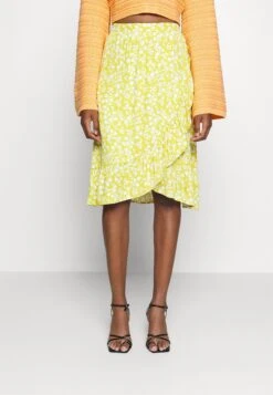 Even&Odd Falda Acampanada - Light Green/White