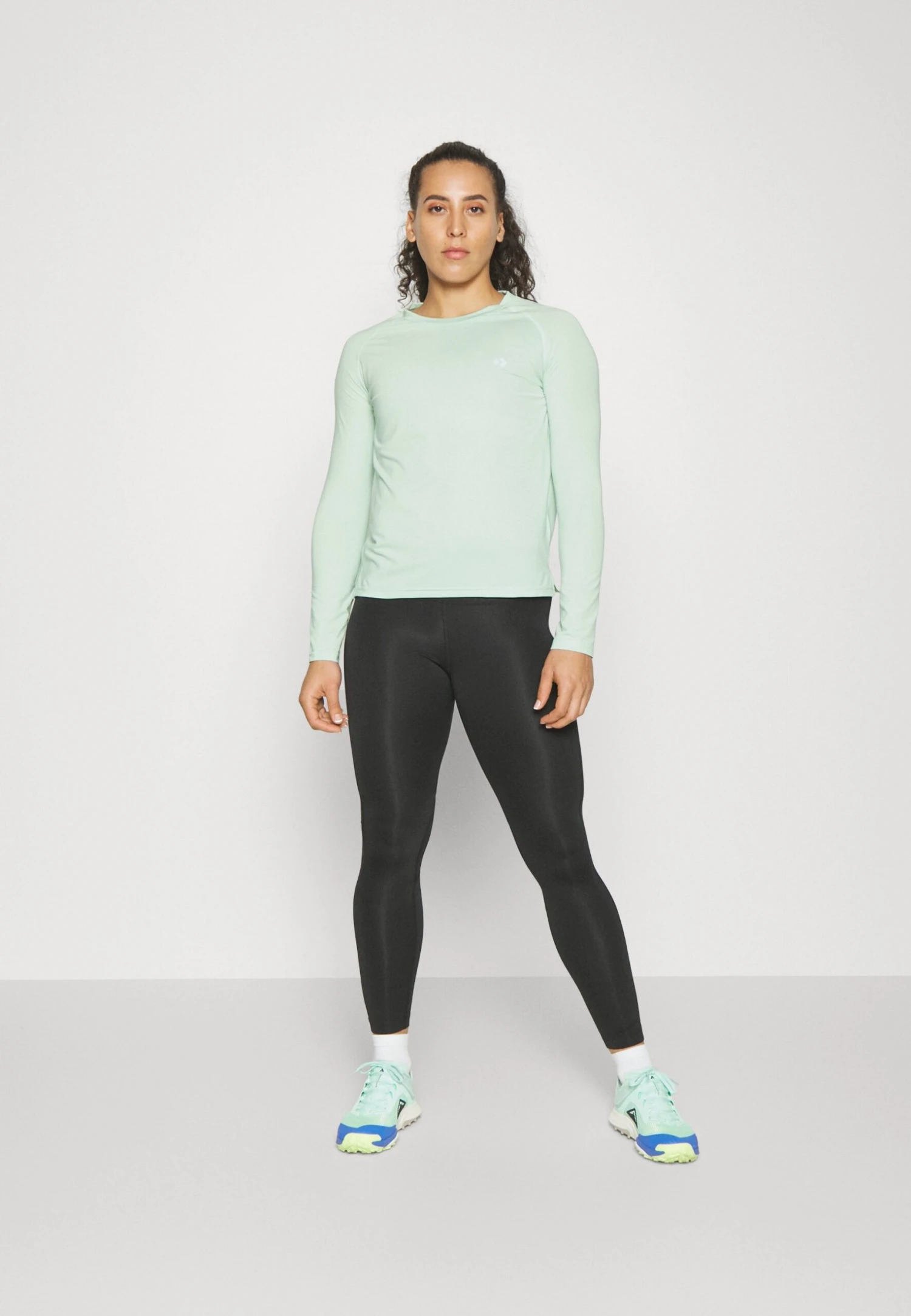 Camiseta De Manga Larga - Light Green - Imagen 2