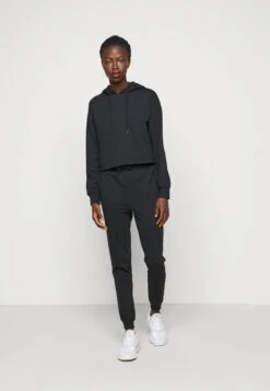 Set - Chándal - Black