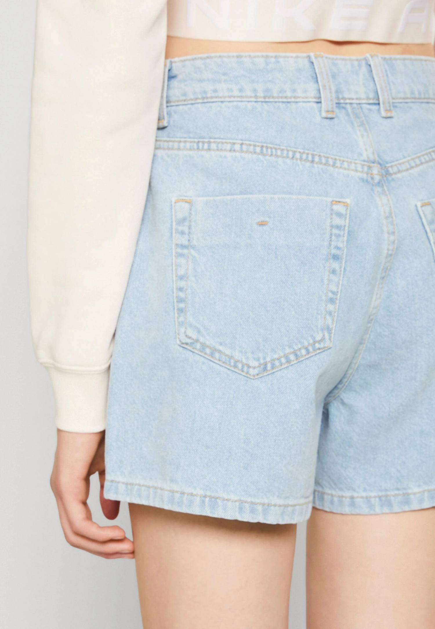 Even&Odd Shorts Vaqueros - Light Blue Denim - Imagen 4