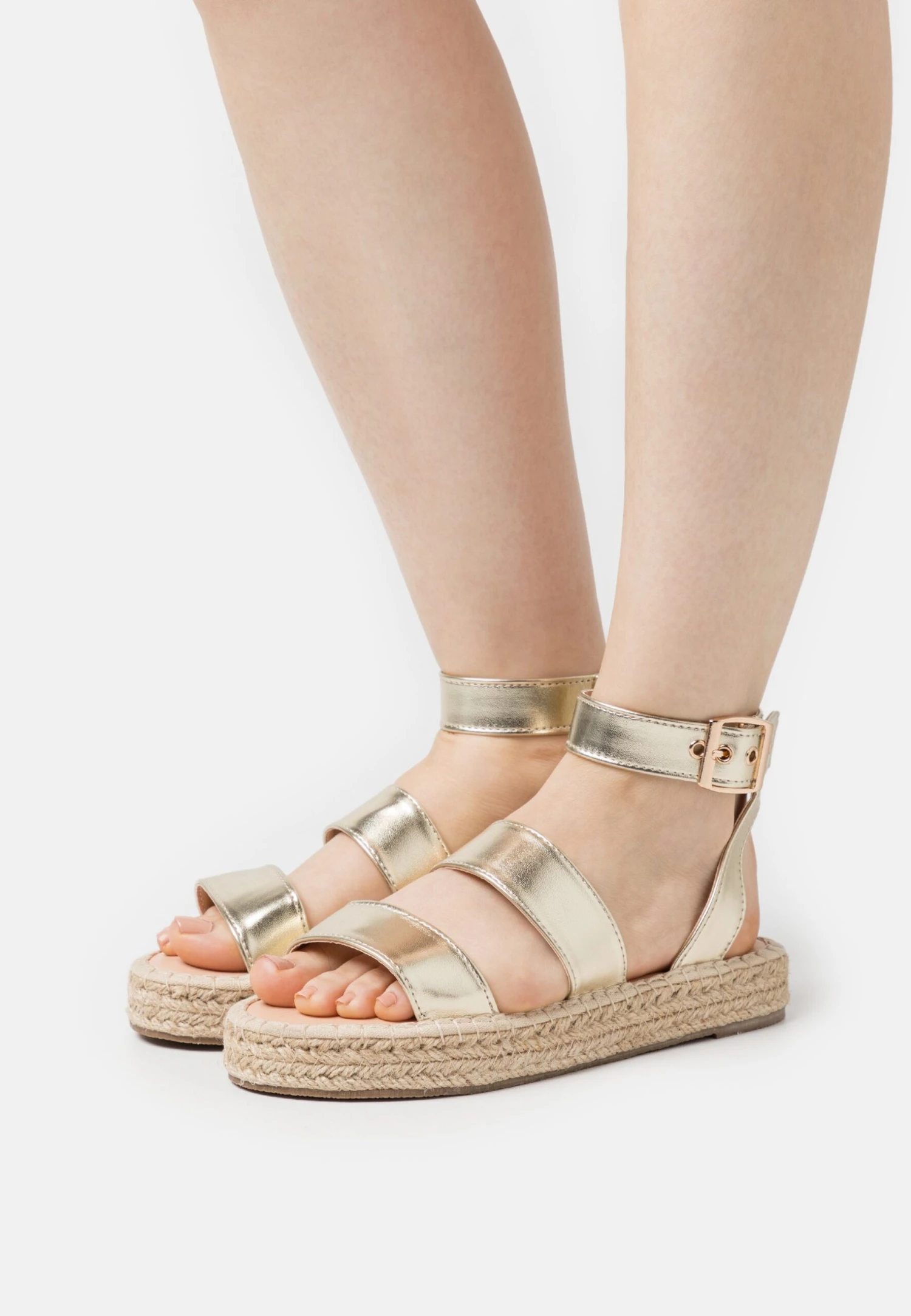 Sandalias Con Plataforma - Gold